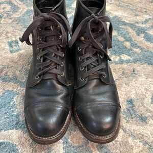 listing-status-banner